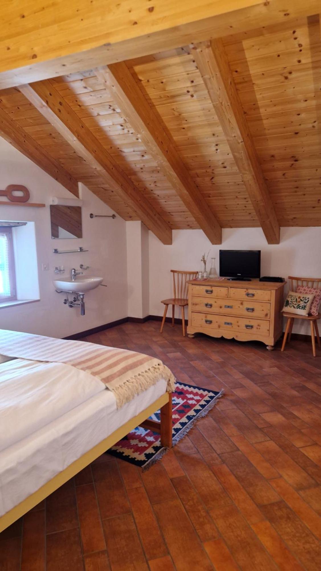 Weisses Kreuz - Crusch Alva Bed & Breakfast Samedan Exterior photo